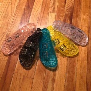 Women’s jelly slides